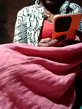 Snapshot of sadhna200 chatting on 02/13/26, 06:48 sadhna200 online show from 02/13/26, 06:48