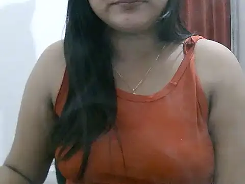 Snapshot of Mon-Luv chatting on 10/15/25, 01:11 Mon-Luv online show from 10/15/25, 01:11