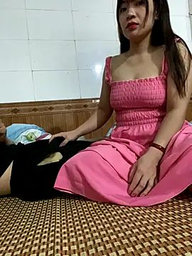 Helena-a online show from 09/30/25, 03:17