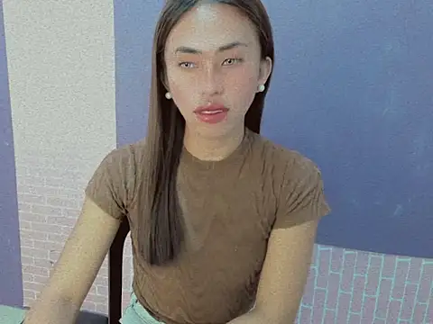 secretmiller  online show from 11/30/25, 02:32