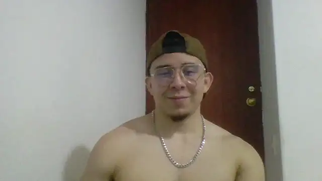 Eross Santy online show from 06/17/26, 12:24