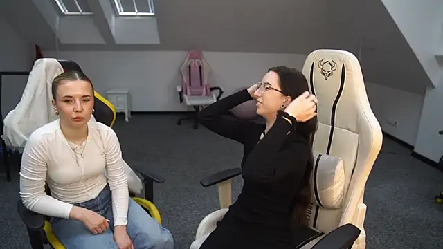  Lili 054 online show from 09/16/25, 10:16