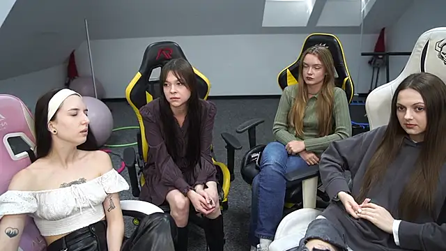  Lili 054 online show from 09/25/25, 10:30