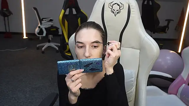  Lili 054 online show from 10/04/25, 10:24