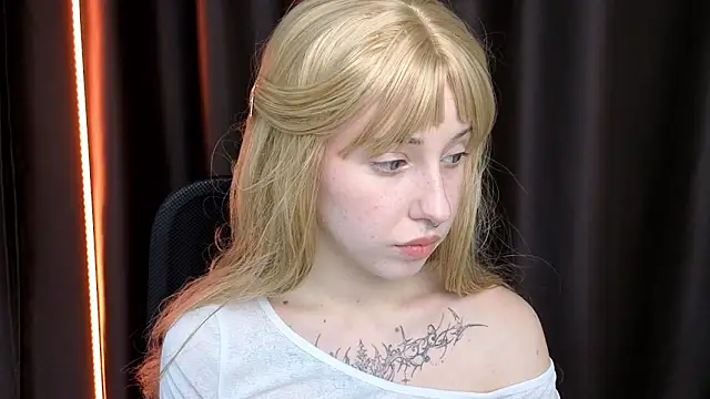 YukiMisa online show from 12/16/25, 04:45