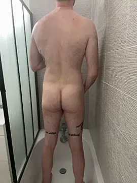 Snapshot of TomieSoichi chatting on 10/07/25, 05:04 TomieSoichi online show from 10/07/25, 05:04