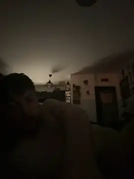 Snapshot of TomieSoichi chatting on 11/08/25, 06:02 TomieSoichi online show from 11/08/25, 06:02