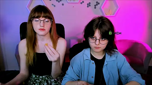 Snapshot of samanta_hotty chatting on 11/29/25, 08:01 samanta hotty online show from 11/29/25, 08:01