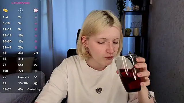 EchoBloom online show from 09/23/25, 10:40