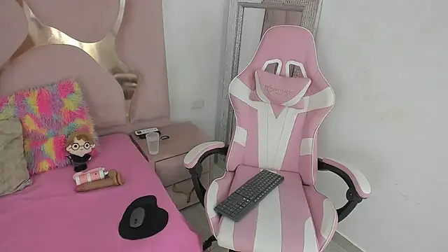 natsumiht online show from 10/04/25, 04:54