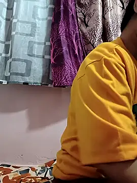 Snapshot of nice_touch9733 chatting on 09/13/25, 05:13 nice touch9733 online show from 09/13/25, 05:13