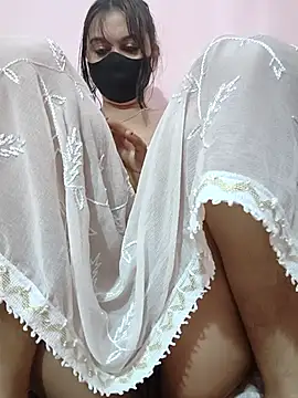 Snapshot of nice_touch9733 chatting on 11/26/25, 07:53 nice touch9733 online show from 11/26/25, 07:53