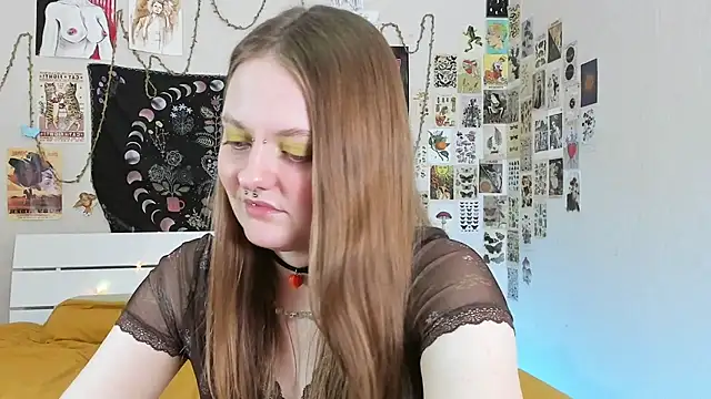 WonderConnie1 online show from 10/25/25, 01:07