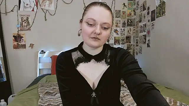 Snapshot of WonderConnie1 chatting on 05/28/26, 01:30 WonderConnie1 online show from 05/28/26, 01:30