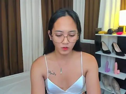 URHottestAngel online show from 09/19/25, 05:09