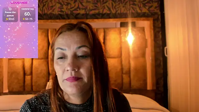 adri fox online show from 09/10/25, 12:05