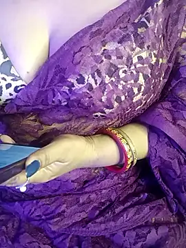 Snapshot of monaa-darling chatting on 09/12/25, 05:24 monaa-darling online show from 09/12/25, 05:24