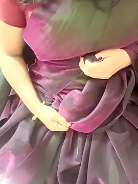 Snapshot of monaa-darling chatting on 10/06/25, 03:26 monaa-darling online show from 10/06/25, 03:26