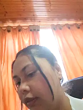 Alessandraa- online show from 06/28/26, 10:16
