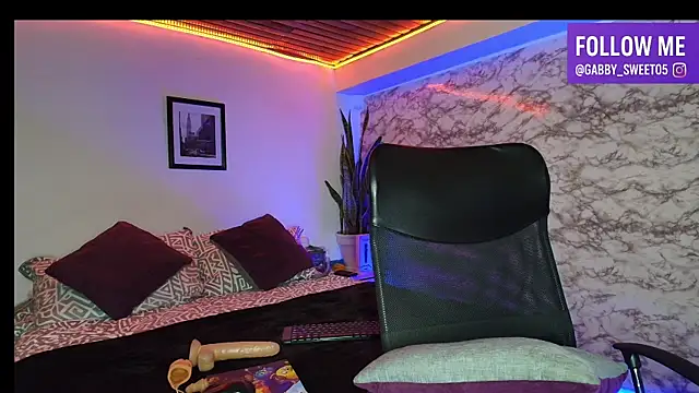 Gabbysweet0 online show from 11/13/25, 10:41