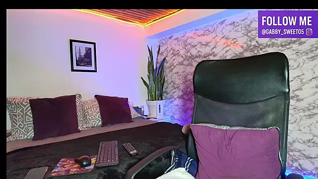Gabbysweet0 online show from 11/19/25, 11:16