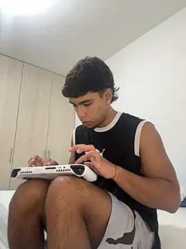 Snapshot of CHR58_ chatting on 09/28/25, 06:19 CHR58  online show from 09/28/25, 06:19