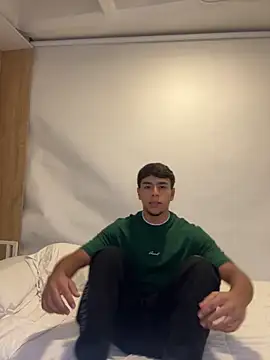 Snapshot of CHR58_ chatting on 09/28/25, 10:59 CHR58  online show from 09/28/25, 10:59