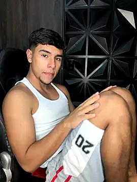 Snapshot of CHR58_ chatting on 10/14/25, 03:51 CHR58  online show from 10/14/25, 03:51