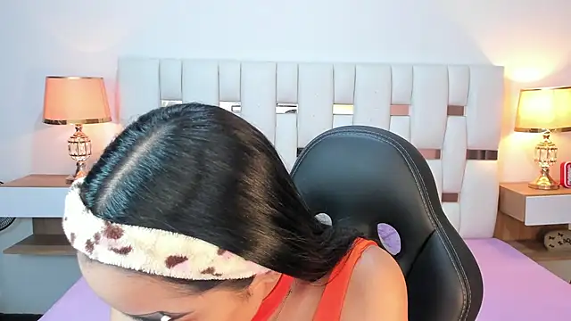 iamCharlotte19 online show from 07/21/26, 03:58