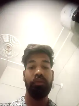 priyansh78584 online show from 10/07/25, 12:41