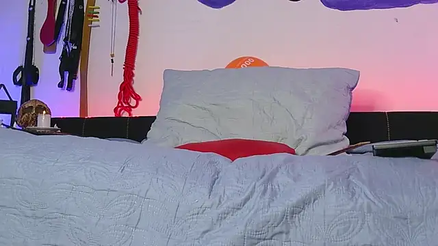 Snapshot of MeganBrown4 chatting on 09/22/25, 05:48 MeganBrown4 online show from 09/22/25, 05:48