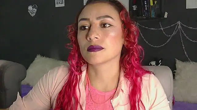 MeganBrown4 online show from 05/01/26, 08:57