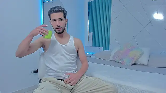 Aronn King online show from 09/11/25, 12:55