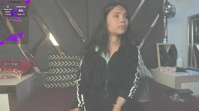 LunaTeenx69 online show from 09/11/25, 01:33