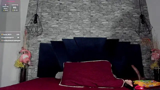 Emily Brown18 online show from 11/20/25, 04:23