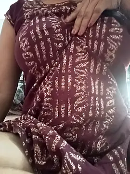 Snapshot of Hot-Jasmin chatting on 11/14/25, 02:32 Hot-Jasmin online show from 11/14/25, 02:32