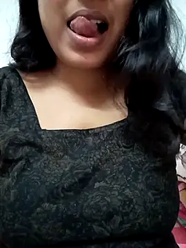 Snapshot of Hot-Jasmin chatting on 11/25/25, 03:28 Hot-Jasmin online show from 11/25/25, 03:28