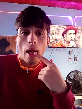 Snapshot of matiatr1112 chatting on 10/28/25, 05:26 matiatr1112 online show from 10/28/25, 05:26