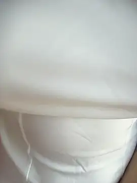 Mia salinass online show from 06/11/26, 06:28