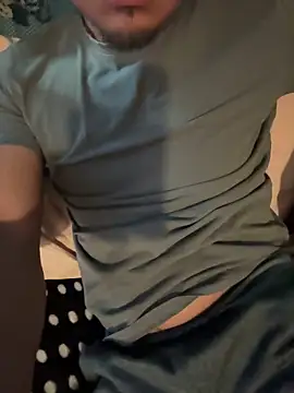 juniorl1 online show from 12/17/25, 05:19