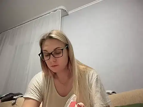 NikexPretty online show from 11/28/25, 02:14