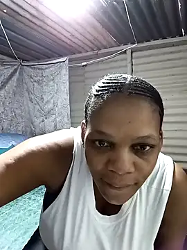 Snapshot of HappygalTheQueen chatting on 10/03/25, 04:04 HappygalTheQueen online show from 10/03/25, 04:04