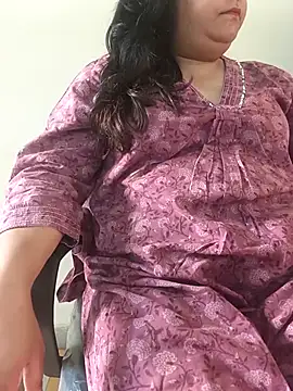 Snapshot of payal_261072_ chatting on 09/19/25, 01:51 payal 261072  online show from 09/19/25, 01:51