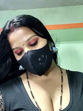 Snapshot of Shneeha_le chatting on 02/02/26, 04:06 Shneeha le online show from 02/02/26, 04:06