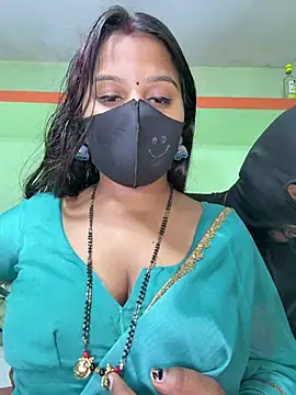 Snapshot of Shneeha_le chatting on 02/20/26, 05:02 Shneeha le online show from 02/20/26, 05:02