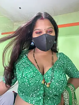 Snapshot of Shneeha_le chatting on 02/27/26, 04:40 Shneeha le online show from 02/27/26, 04:40