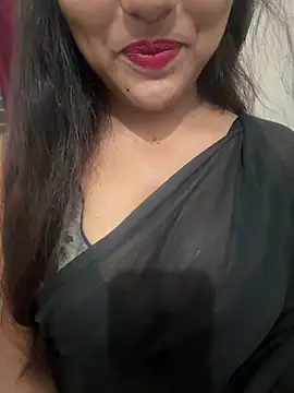 Snapshot of Shneeha_le chatting on 07/09/26, 05:17 Shneeha le online show from 07/09/26, 05:17