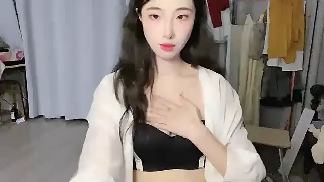 Freya7777 online show from 09/13/25, 04:07