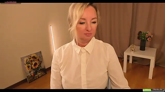 sexmom8 online show from 10/09/25, 10:13