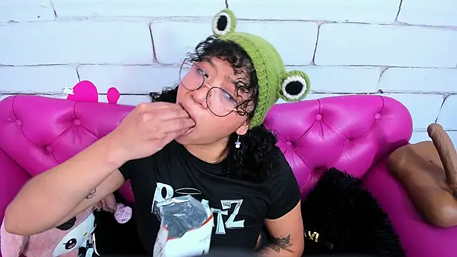 SafiroAgataaa online show from 10/06/25, 07:55